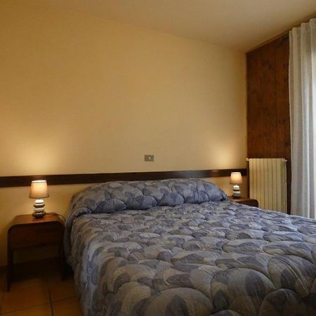 Dimora Fresilia Casa Vacanze Opi Exterior photo