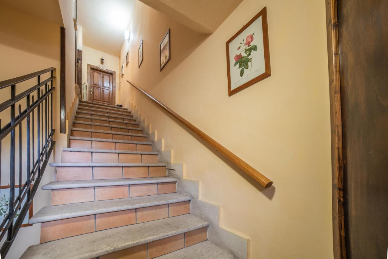 Dimora Fresilia Casa Vacanze Opi Exterior photo