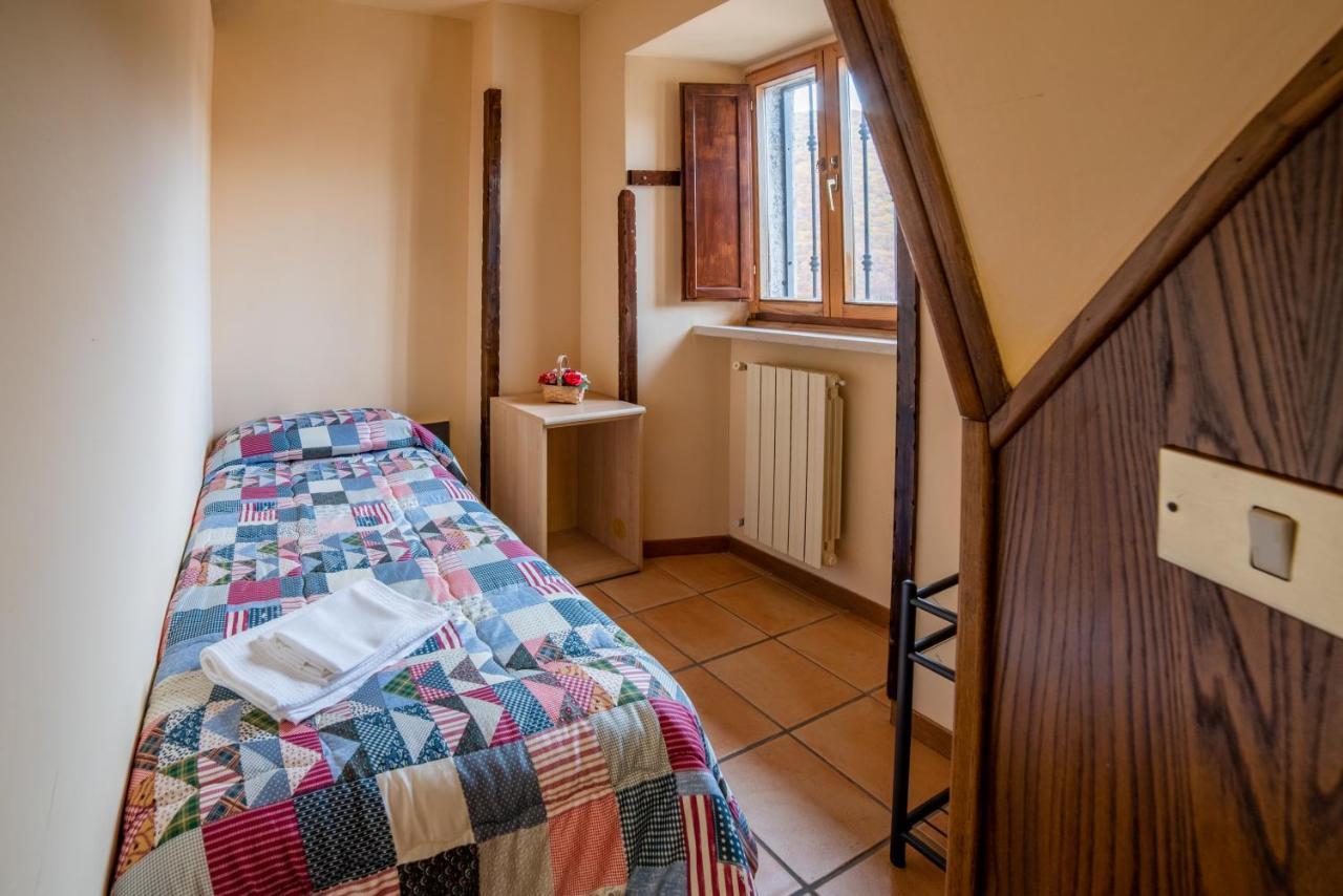 Dimora Fresilia Casa Vacanze Opi Exterior photo