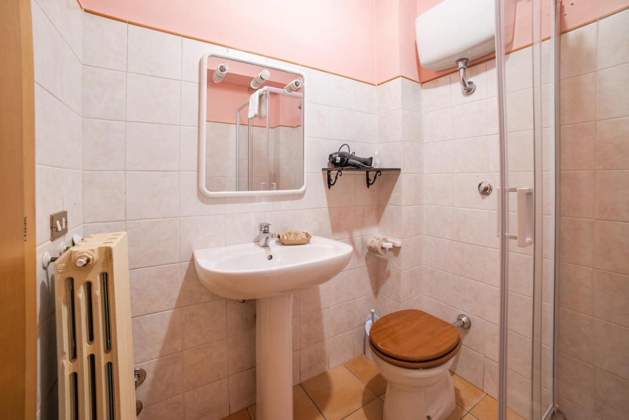 Dimora Fresilia Casa Vacanze Opi Exterior photo